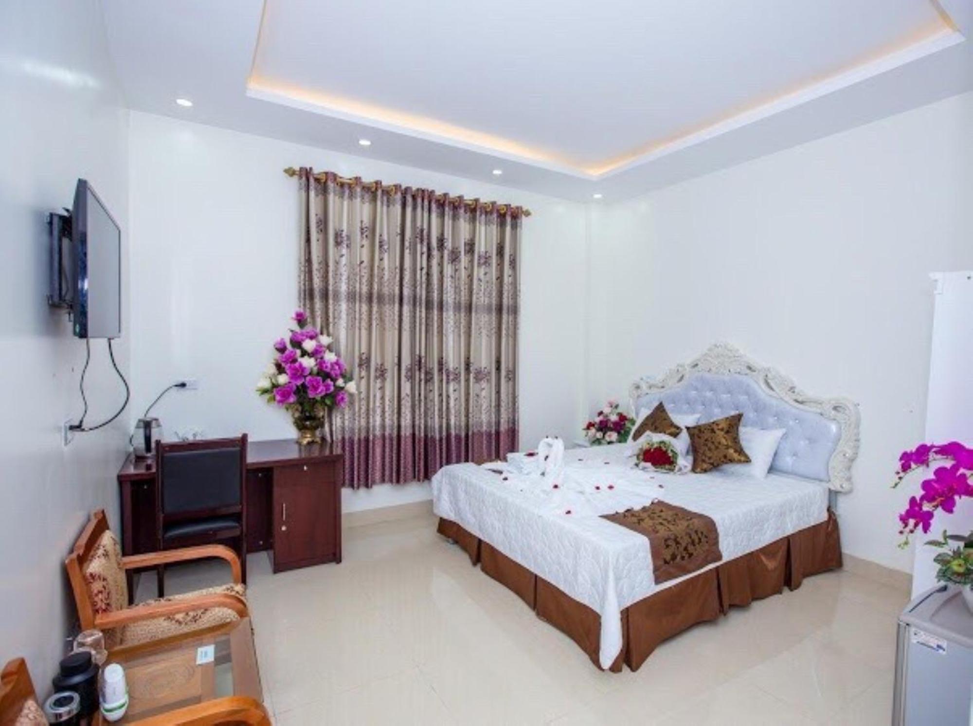 Khách Sạn Hoàng Gia Son La Exterior foto